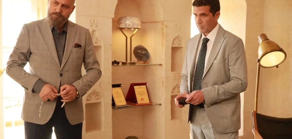 Далекий город - кадры из сериала