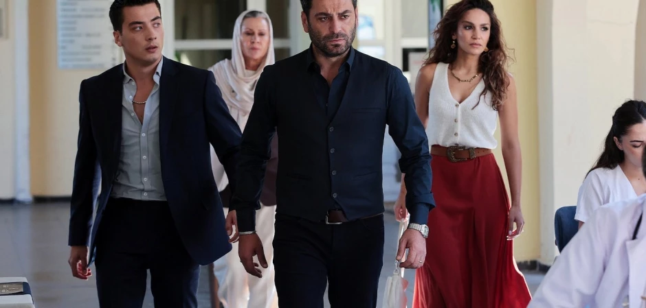 Далекий город - кадры из сериала