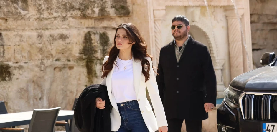 Далекий город - кадры из сериала