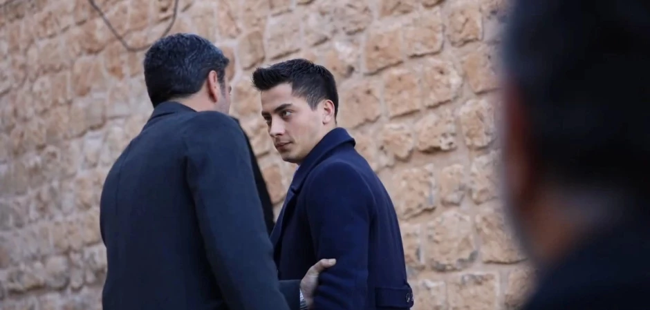 Далекий город - кадры из сериала