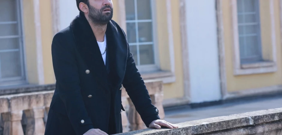 Далекий город - кадры из сериала