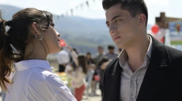 Далекий город - кадры из сериала