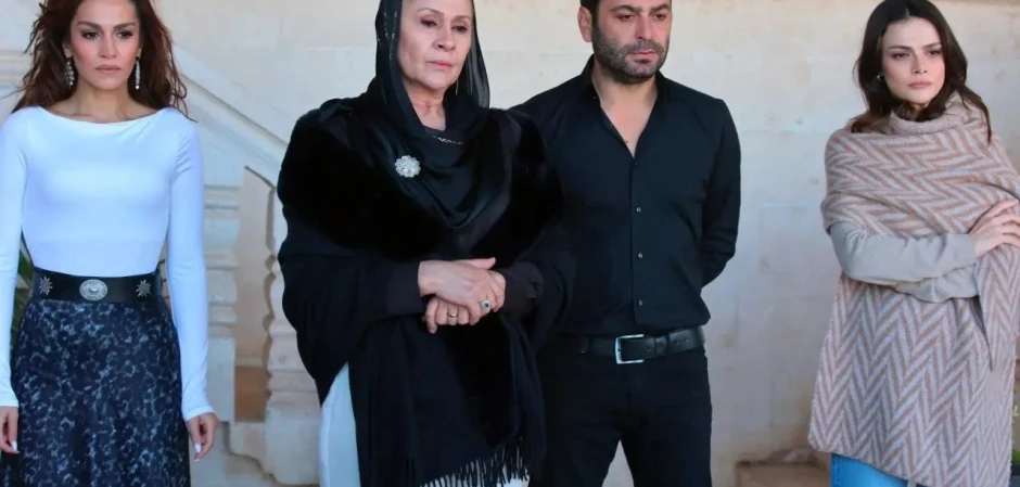 Далекий город - кадры из сериала