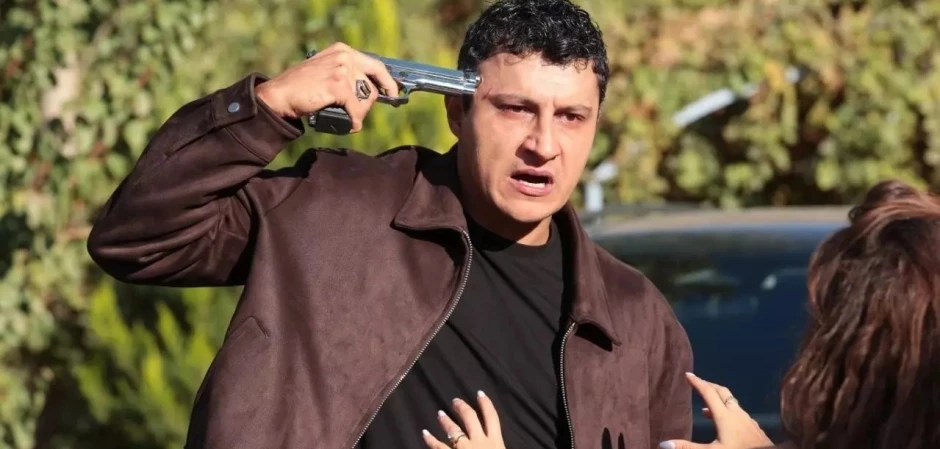 Далекий город - кадры из сериала