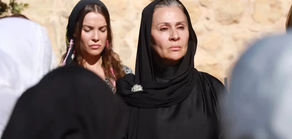 Далекий город - кадры из сериала