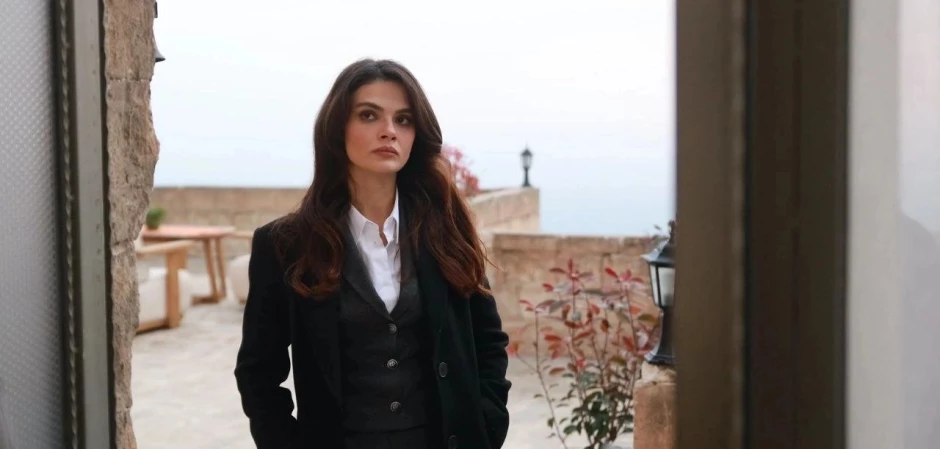 Далекий город - кадры из сериала