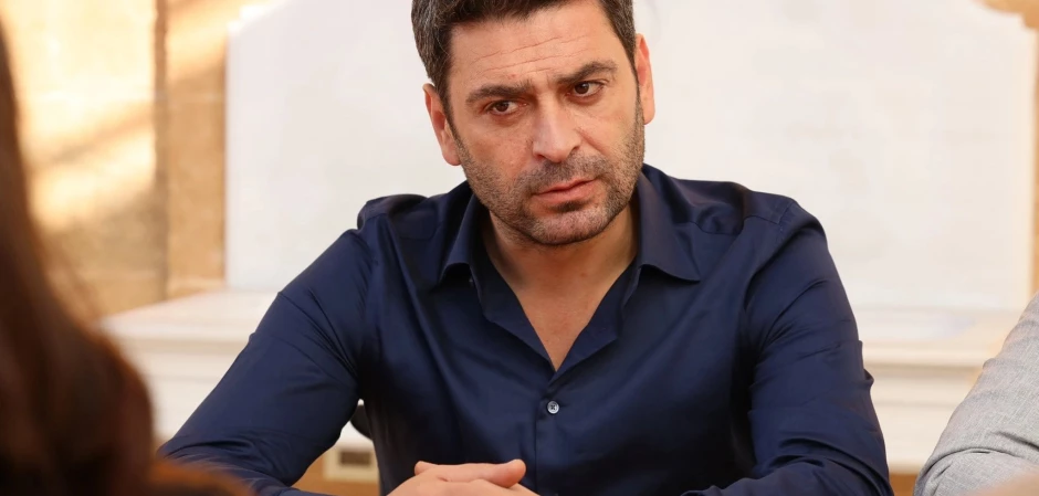 Далекий город - кадры из сериала