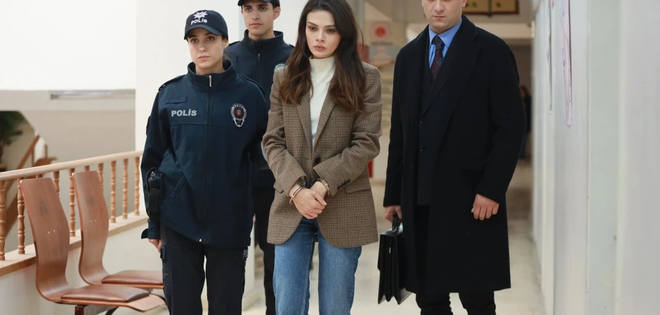 Далекий город - кадры из сериала