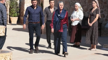 Далекий город - кадры из сериала