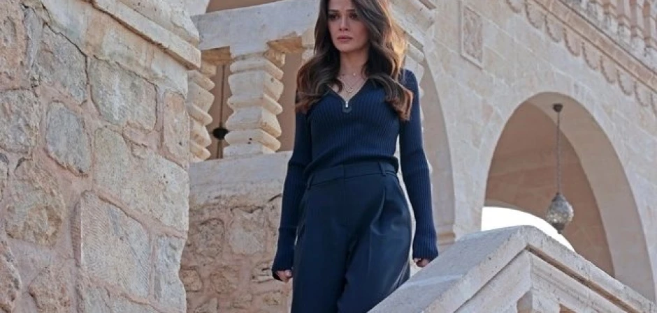 Далекий город - кадры из сериала