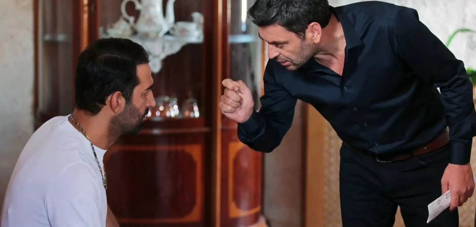 Далекий город - кадры из сериала