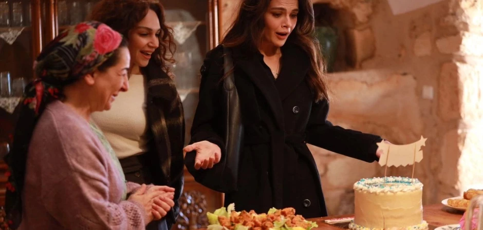 Далекий город - кадры из сериала