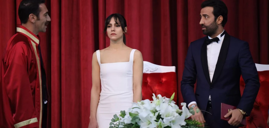 Далекий город - кадры из сериала