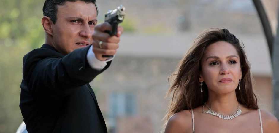 Далекий город - кадры из сериала