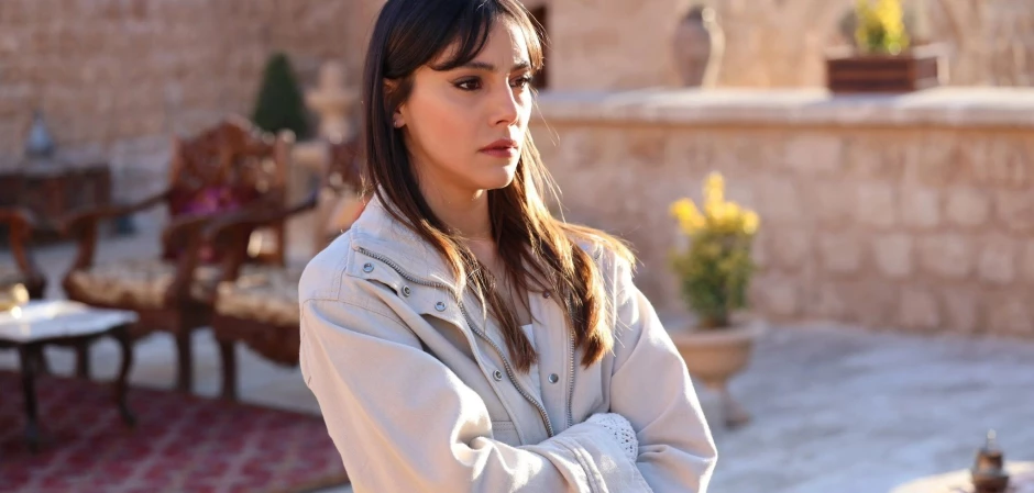 Далекий город - кадры из сериала