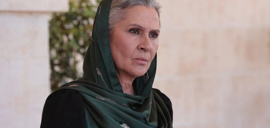 Далекий город - кадры из сериала