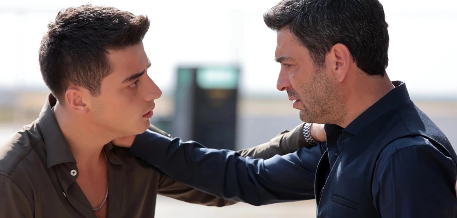 Далекий город - кадры из сериала