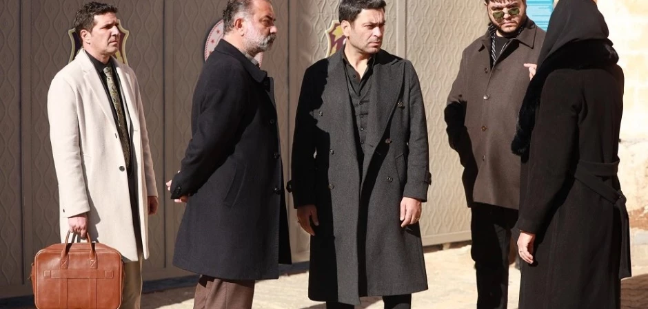 Далекий город - кадры из сериала