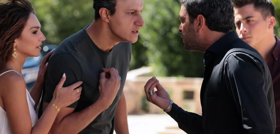 Далекий город - кадры из сериала