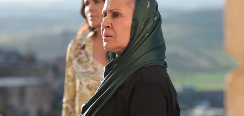 Далекий город - кадры из сериала