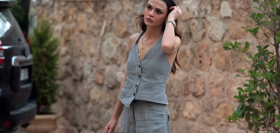 Далекий город - кадры из сериала