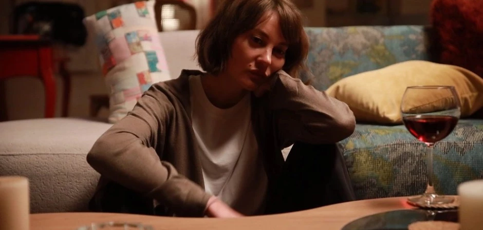 Далекий город - кадры из сериала