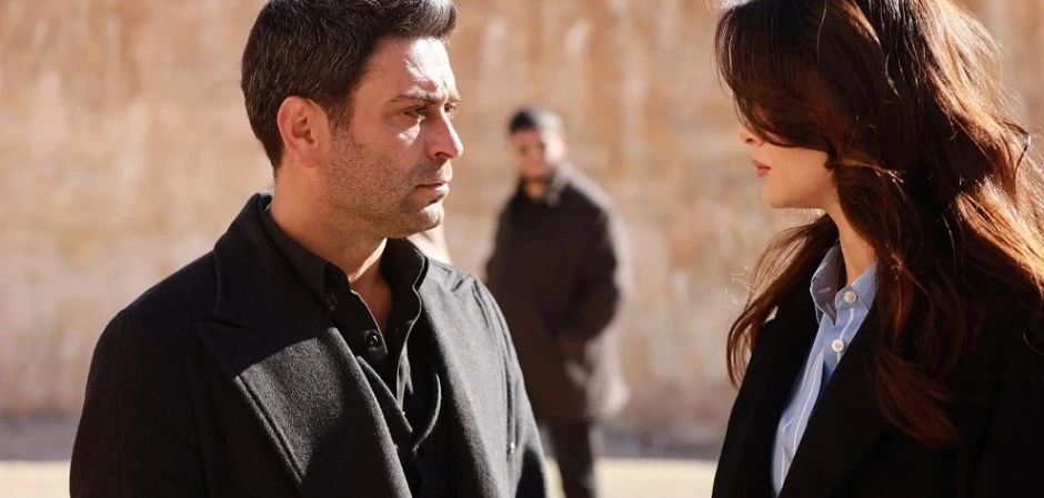 Далекий город - кадры из сериала