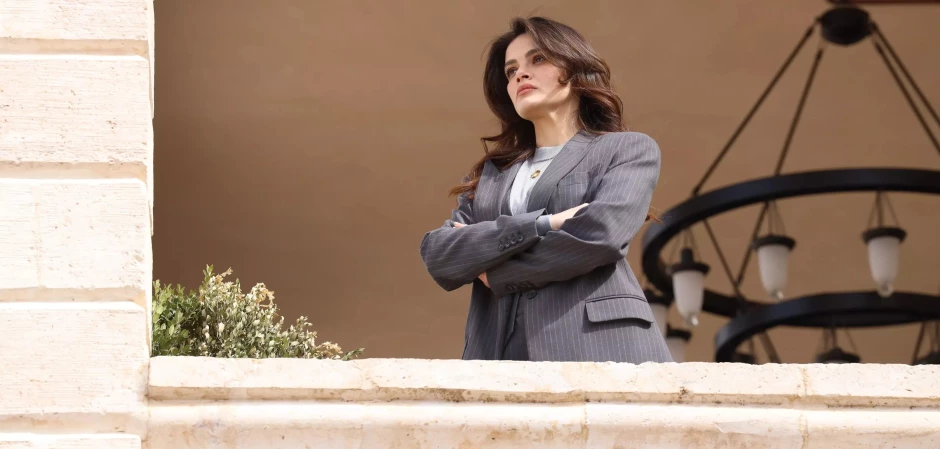 Далекий город - кадры из сериала