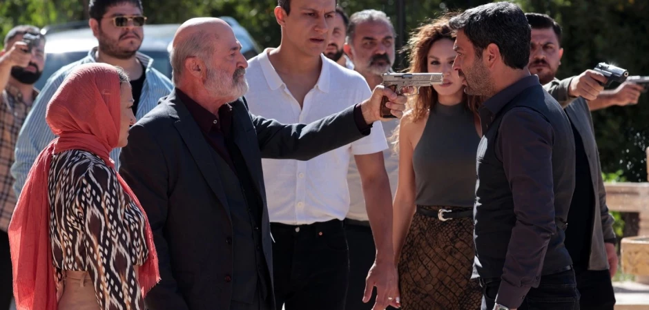 Далекий город - кадры из сериала