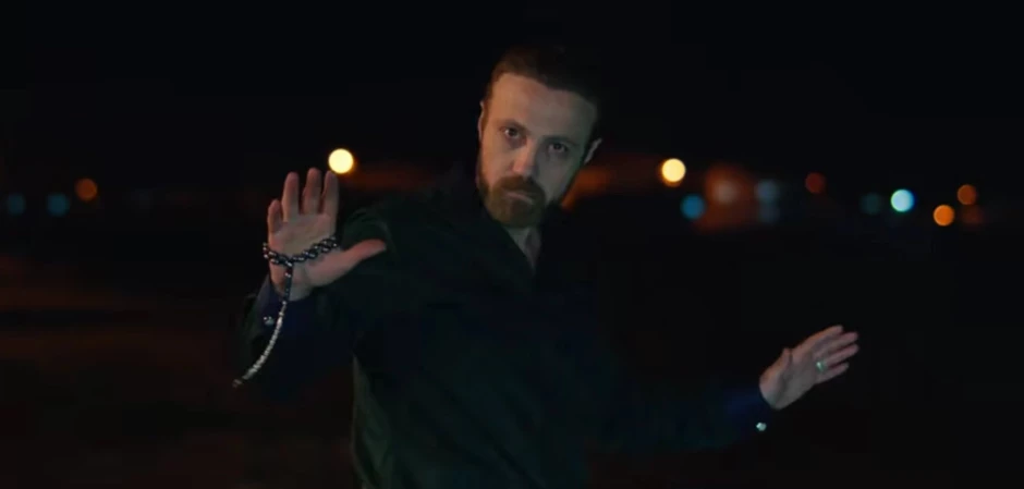 Далекий город - кадры из сериала