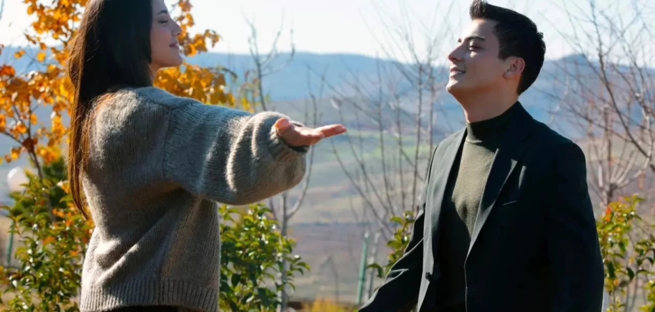 Далекий город - кадры из сериала