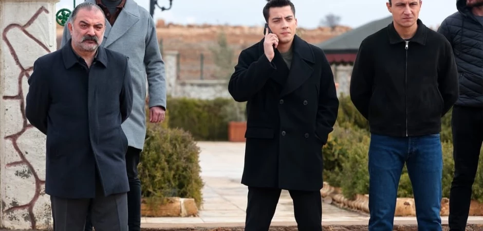 Далекий город - кадры из сериала