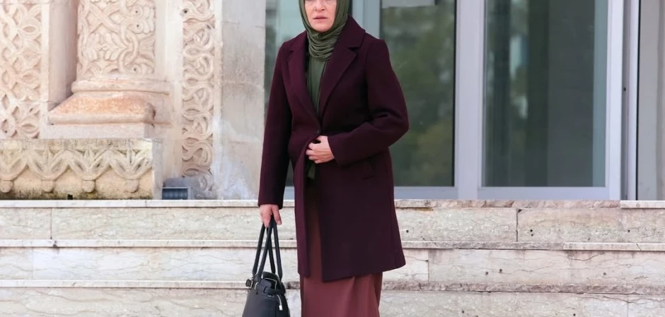 Далекий город - кадры из сериала