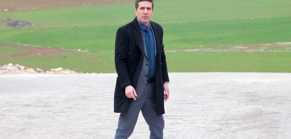 Далекий город - кадры из сериала