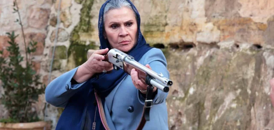 Далекий город - кадры из сериала